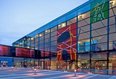 Queen Mary Hosts Saudi and Chinese Delegations on Dentistry and Business